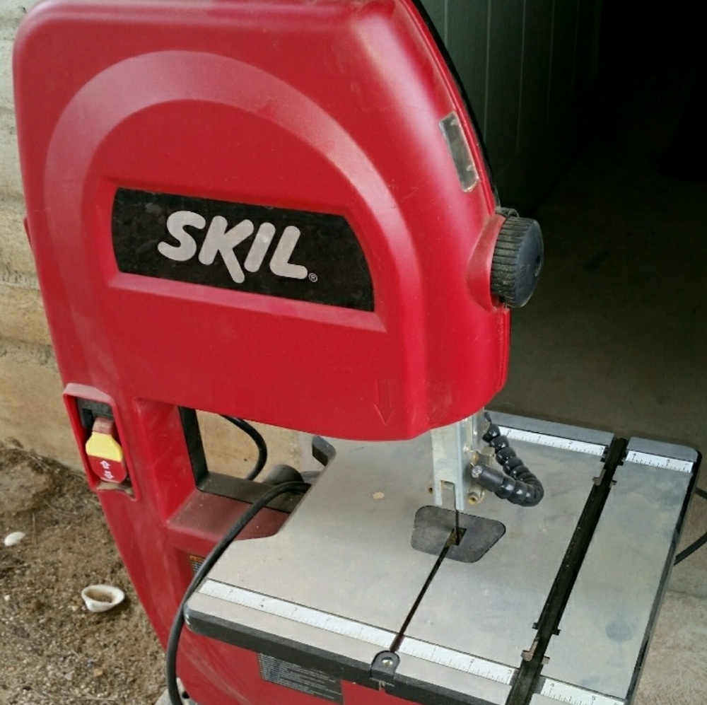 Skil Benchtop bandsaw